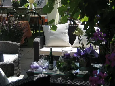 Ein Garten an der Unterkunft Restaurant Landgasthof Zum Wiesengrund