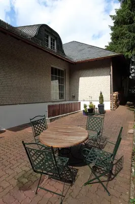Das Gebäude in dem sich die Ferienwohnung befindet