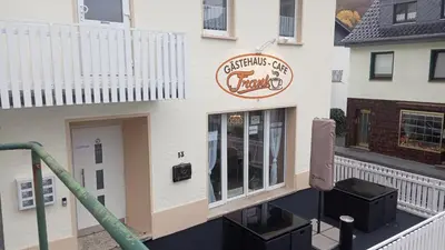 Ein Zertifikat, Auszeichnung, Logo oder anderes Dokument, das in der Unterkunft Gästehaus - Café Frank ausgestellt ist