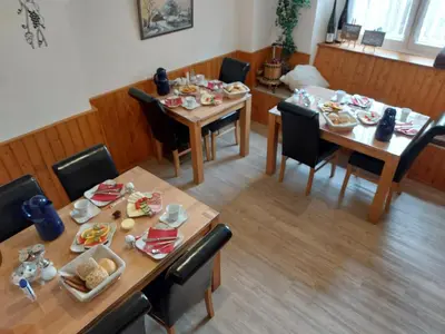 Essen im Privatzimmer oder in der Nähe