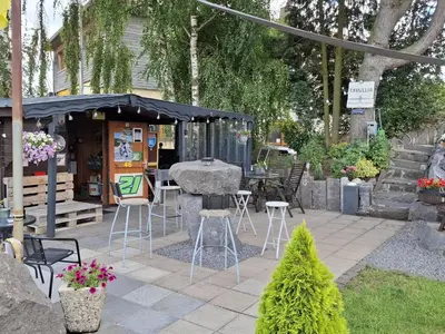 Ein Garten an der Unterkunft FeWo Fortysix
