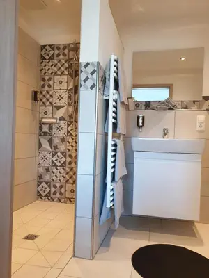 Ein Badezimmer in der Unterkunft Beim Hooch. Egon