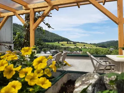 Ein allgemeiner Bergblick oder ein Berglick von des Hotels aus