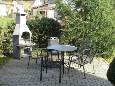 Ein Garten an der Unterkunft Ferienwohnung-Lind