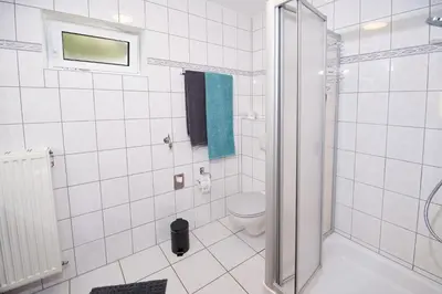 Ein Badezimmer in der Unterkunft Ferienwohnung Panorama-Blick