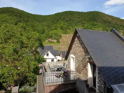 Ein allgemeiner Bergblick oder ein Berglick von der Ferienwohnung aus