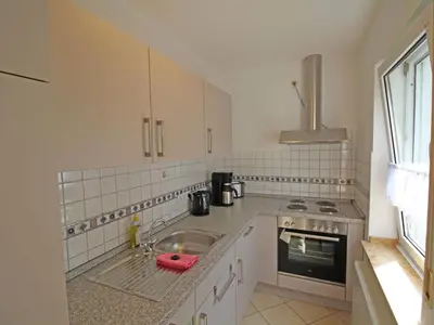 Küche/Küchenzeile in der Unterkunft Apartment Eifelnatur - Haus 3-2 by Interhome