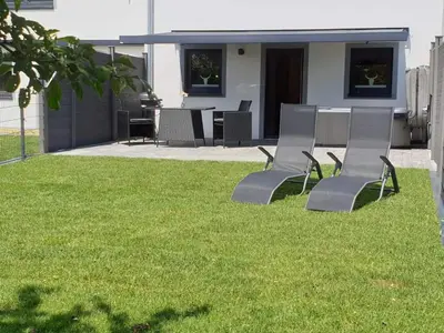 Ein Garten an der Unterkunft Eifel Dream Kalkmulde