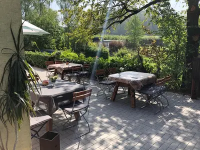 Ein Garten an der Unterkunft Landhaus vor Burg Eltz