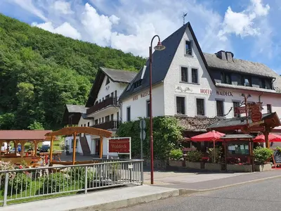 Ein allgemeiner Bergblick oder ein Berglick von des Hotels aus