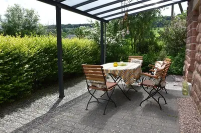 Ein Garten an der Unterkunft Lampenhäuschen