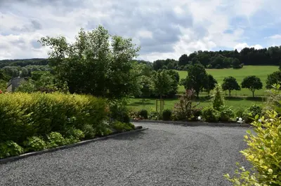 Ein Garten an der Unterkunft Lampenhäuschen