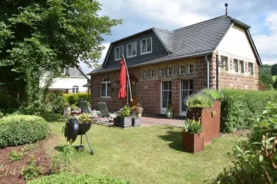 Ein Garten an der Unterkunft Lampenhäuschen