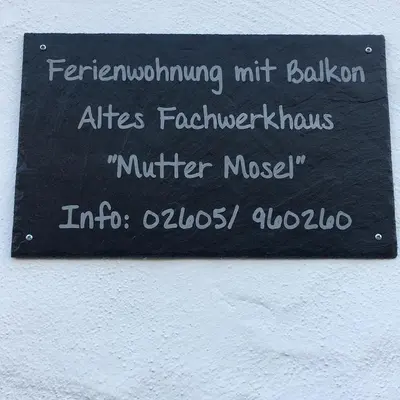 Ein Zertifikat, Auszeichnung, Logo oder anderes Dokument, das in der Unterkunft Altes Fachwerkhaus Mutter Mosel ausgestellt ist