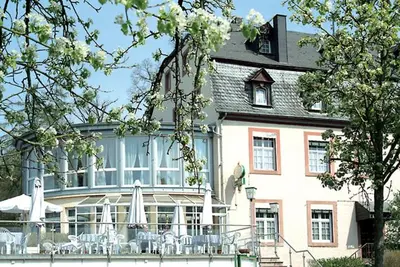Das Gebäude in dem sich das Hotel befindet