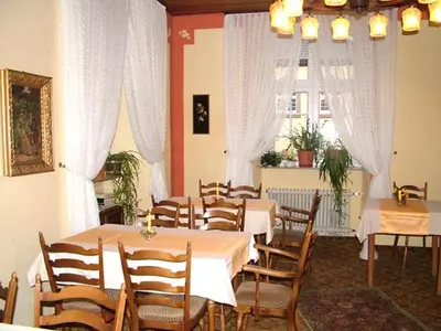 Ein Sitzbereich in der Unterkunft Gasthof Graf-Zils