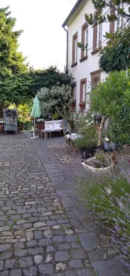 Ein Garten an der Unterkunft Apartment Altes Winzerhaus