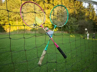 Tennis und/oder Squash in der Unterkunft Apartment Reinskopf-1 by Interhome oder in der Nähe
