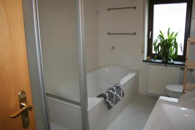 Ein Badezimmer in der Unterkunft Exklusive Ferienwohnung Lurelei 150 qm mit Traumblick 4 bis 9 P