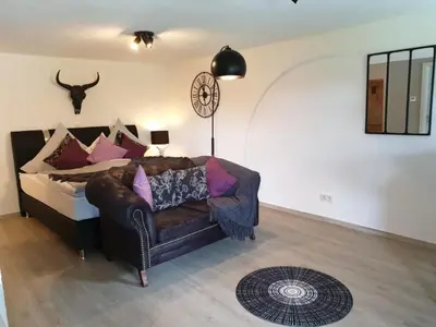 Ein Sitzbereich in der Unterkunft Eifel Dream Kalkmulde