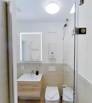 Ein Badezimmer in der Unterkunft FeWo Trier