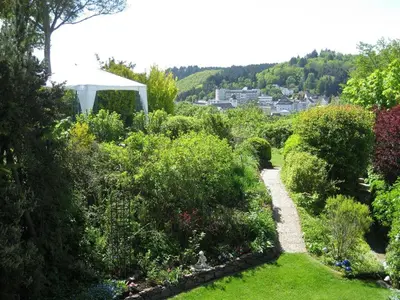 Ein Garten an der Unterkunft Ferienwohnung Salker