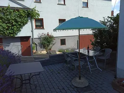 Ein Patio oder anderer Außenbereich in der Unterkunft Romantische Ferienwohnung Rheingold 50 qm für 2 bis 4 P