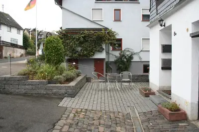 Das Gebäude in dem sich die Ferienwohnung befindet