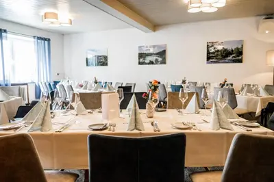 Ein Restaurant oder anderes Speiselokal in der Unterkunft Zur Kringelwies