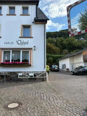 Das Gebäude in dem sich die Pension befindet
