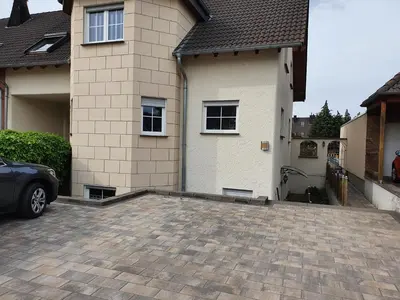 Das Gebäude in dem sich die Ferienwohnung befindet