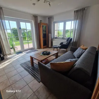 Ein Sitzbereich in der Unterkunft Ferienwohnung Moseltor