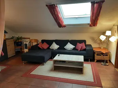 Ein Sitzbereich in der Unterkunft Ferienwohnung Evangeline Borsch