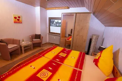 Ein Sitzbereich in der Unterkunft Moselhaus