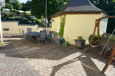 Ein Garten an der Unterkunft Gästehaus Petra