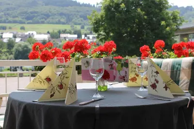 Ein allgemeiner Bergblick oder ein Berglick von des Hotels aus
