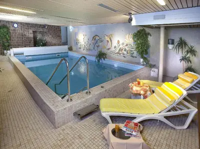 Der Swimmingpool an oder in der Nähe von Hotel Pohl