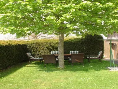 Ein Garten an der Unterkunft Kyll Valley Forest Apartment