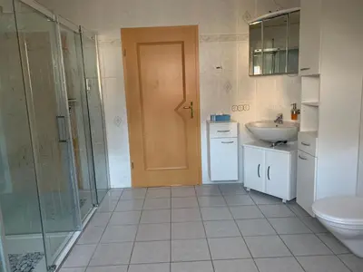 Ein Badezimmer in der Unterkunft Ferienwohnung Hochwaldblick 1