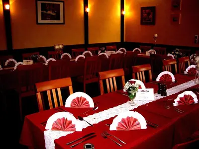 Ein Restaurant oder anderes Speiselokal in der Unterkunft Hotel-Restaurant Zum Stern