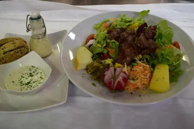 Essen im Hotel oder in der Nähe
