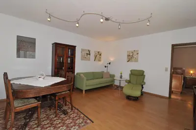 Ein Sitzbereich in der Unterkunft Weinhotel Lenz