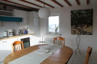 Küche/Küchenzeile in der Unterkunft Ferienwohnung im Galerie-Haus
