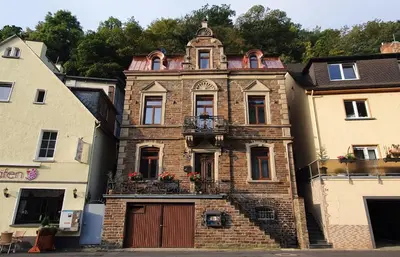 Das Gebäude in dem sich die Ferienwohnung befindet