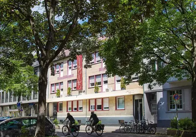 Das Gebäude in dem sich das Hotel befindet