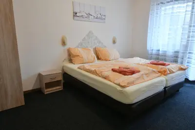 Ein Bett oder Betten in einem Zimmer der Unterkunft Gasthof Zur Grafschaft Veldenz