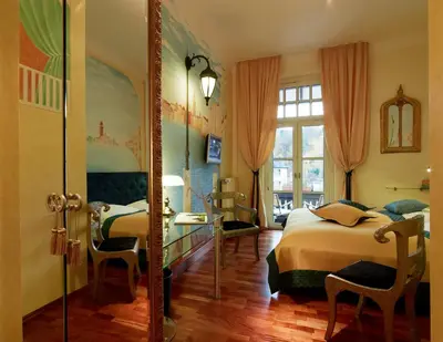 Ein Bett oder Betten in einem Zimmer der Unterkunft PARK VILLA zentral am Mittelrhein Zimmer&Apartments Self check in Aparthotel