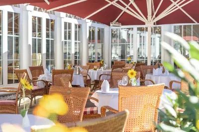 Ein Restaurant oder anderes Speiselokal in der Unterkunft Hotel Fürstenhof Bad Bertrich