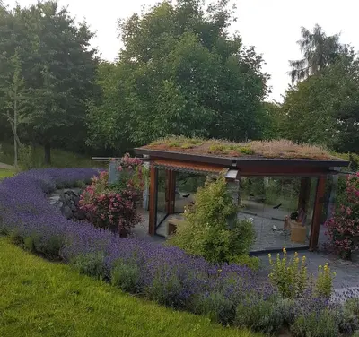 Ein Garten an der Unterkunft Quartier 311 mit Pool