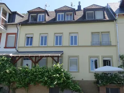 Das Gebäude in dem sich die Ferienwohnung befindet